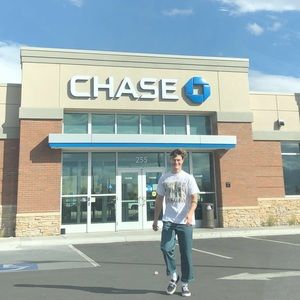 Meet your Posher, Sam